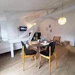 Le Nid Citadin - Ultra Calme - Terrasse Avec Vue 公寓 波城